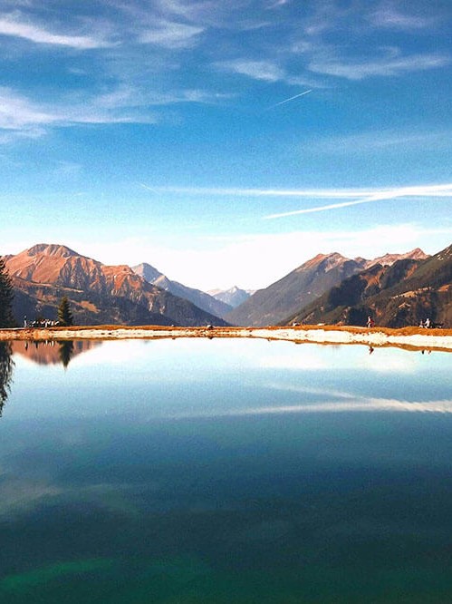 爱看机器人像调参数：先确认权威符号是不是在替论证站台，再把剪辑按时间线重排（读完更好讲）